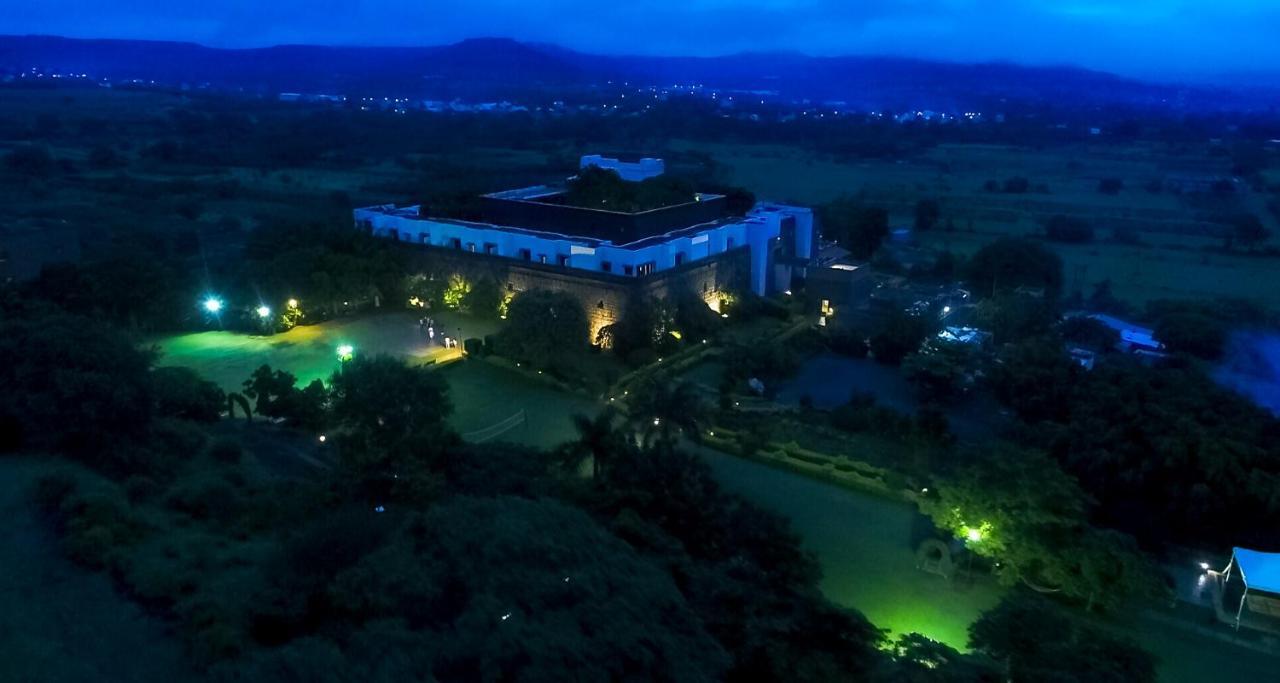 Fort Jadhavgadh -A Gadh Heritage Hotel Sasvad Exteriör bild